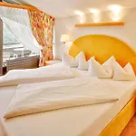 Pfeifer Hotel 4*