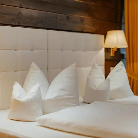 Pfeifer Hotel 4*